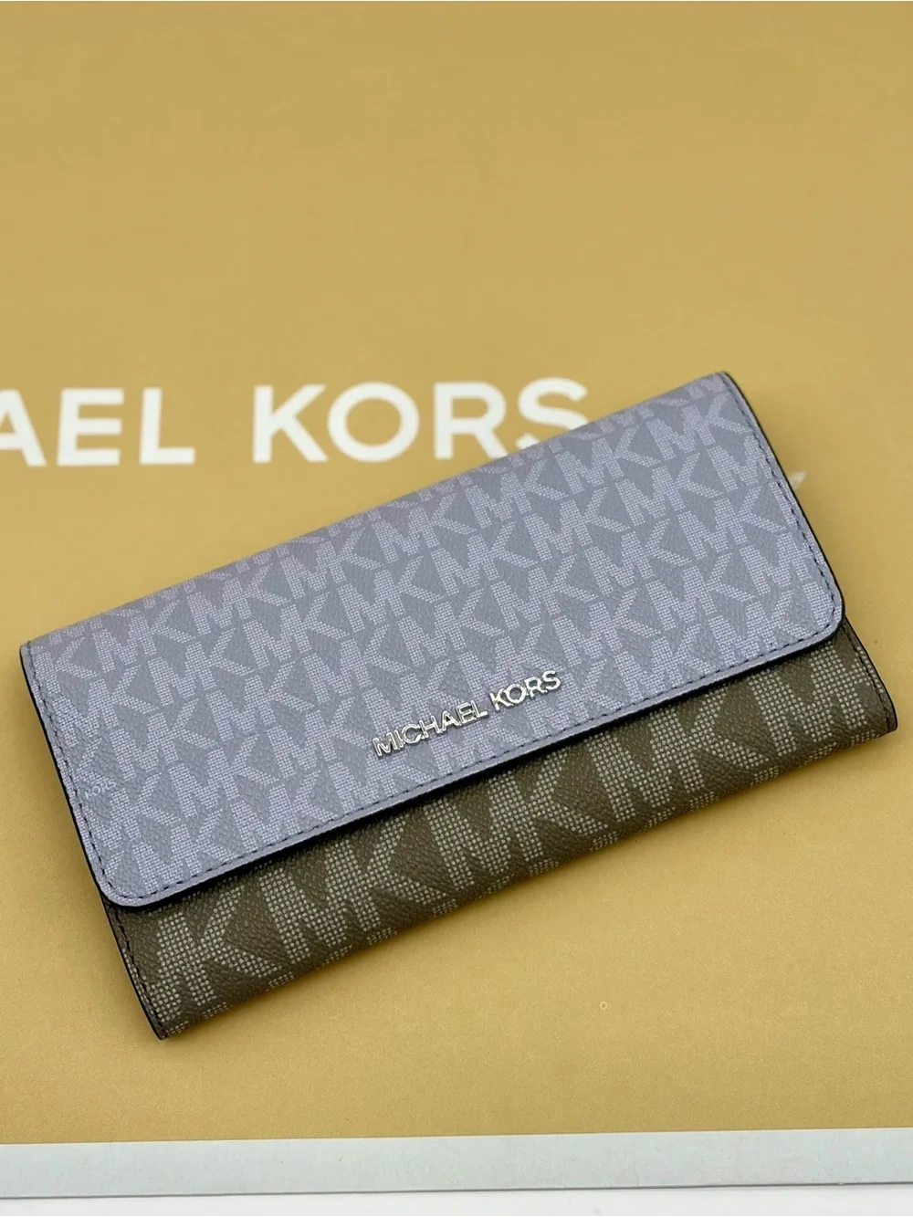 Michael Kors stylish michael